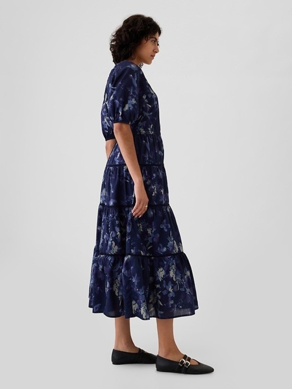 TIERED MAXI FLORAL DRESS Medium